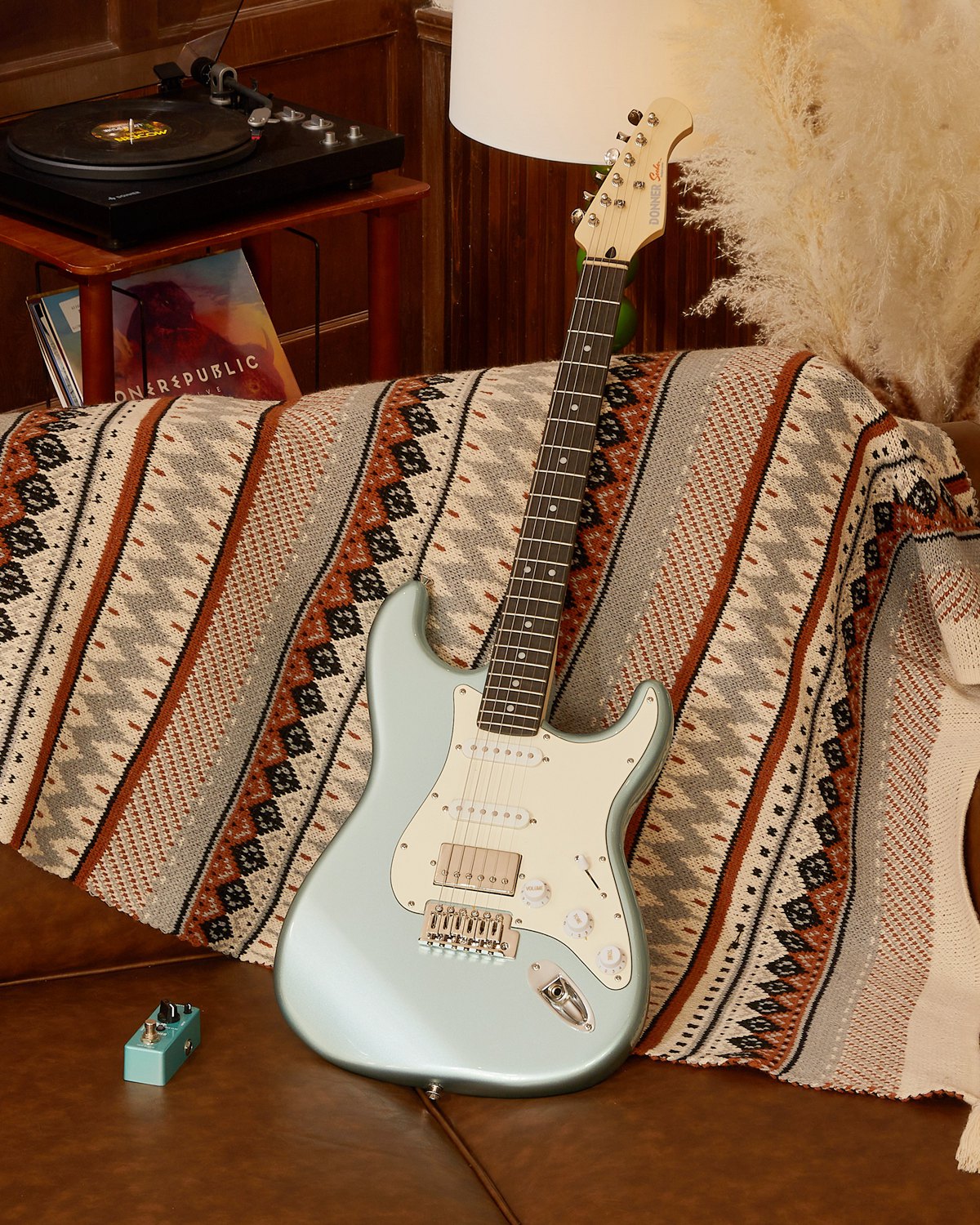 Donner エレキギター DST-152　美品 Amazon.com: Donner Electric Guitar, DST-152 39